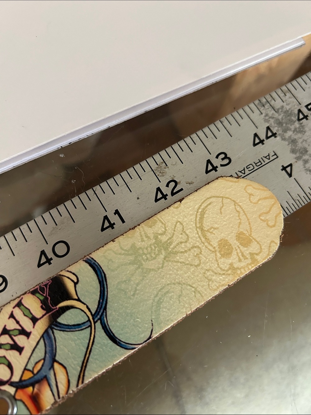 Ed Hardy Cream Belt with Red and Black Tattoo - Picture 5 of 9
